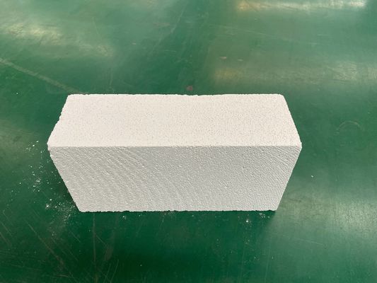 30-45% Al2O3 Mullite Isolating Brick 1450C Wysokotemperaturowe cegły izolacyjne